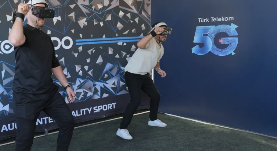 Türk Telekom Selfy ile 5G Çağı Üniversitelere Geldi!