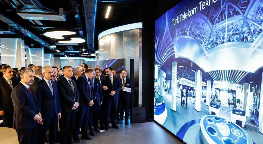 Türk Telekom'dan Dijital Dönüşüme Dev Hamle: Türkiye'nin İlk Kapsamlı 5G Deneyim Merkezi Açıldı!