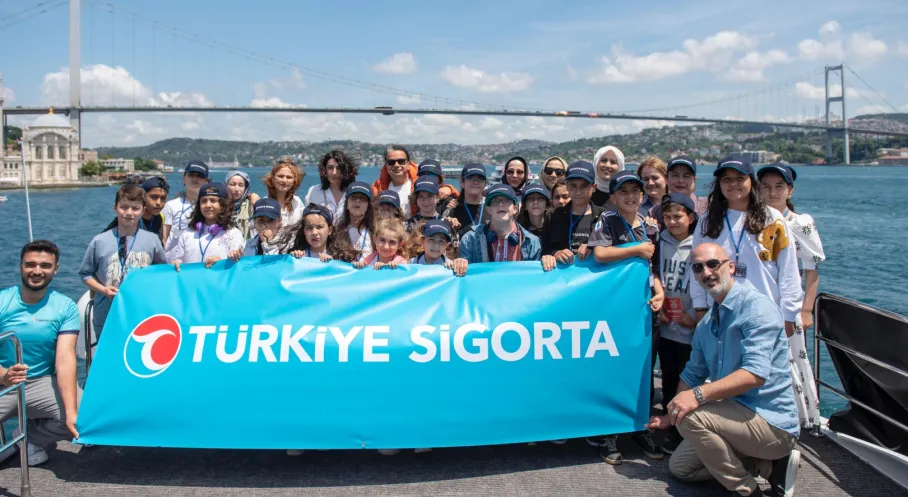 Türkiye Sigorta'dan Depremzede Çocuklara Umut Işığı: Boğaz Turu ve Basketbol Keyfi!