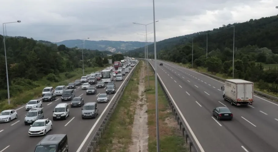 Türkiye Yollarında Dev Rekor: 2024'te Taşıtlar 383 Milyar Kilometre Gitti! Hangi Araçlar Zirvede?