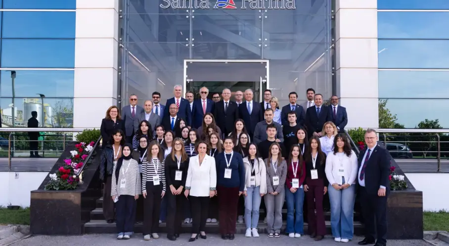 Türkiye’de İlk:  “İlaç Üretim Teknolojisi” Programında Eğitim Başladı