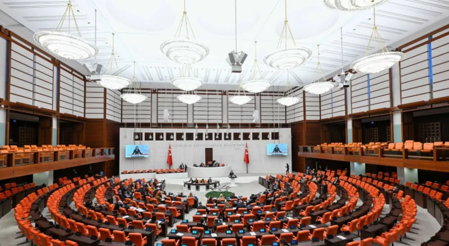 Türkiye'nin İlk İklim Kanunu Meclisten Geçti: Emisyon Ticareti Başlıyor!