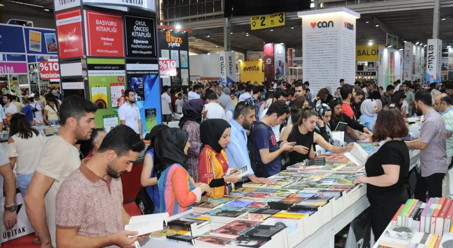 Tüyap'tan 2025'te Kitap Fuarı Atağı! Edebiyat Rüzgarı Türkiye'yi Saracak