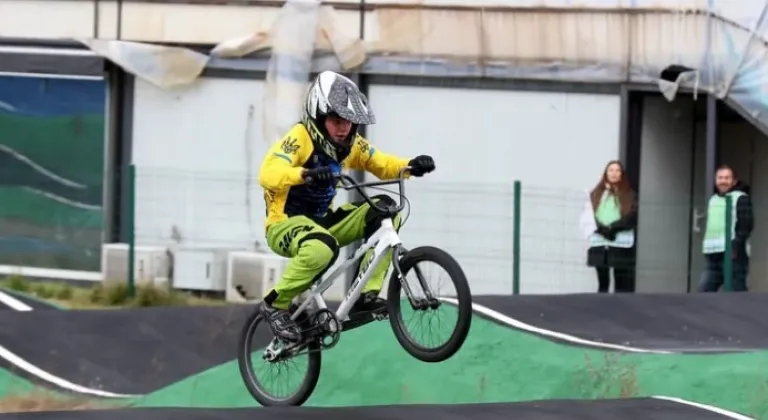 Ukraynalı Yıldız BMX Takımı Avrupa Kupası İçin Sakarya'da Hazırlanıyor