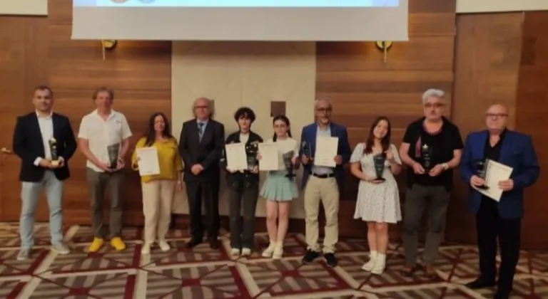Uluslararası Turizm Karikatürleri Yarışması'nda Ödüller Sahiplerini Buldu