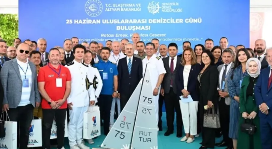 Uraloğlu'ndan Denizcilik Vurgusu: Türkiye Ticaretinde Kritik Rol!