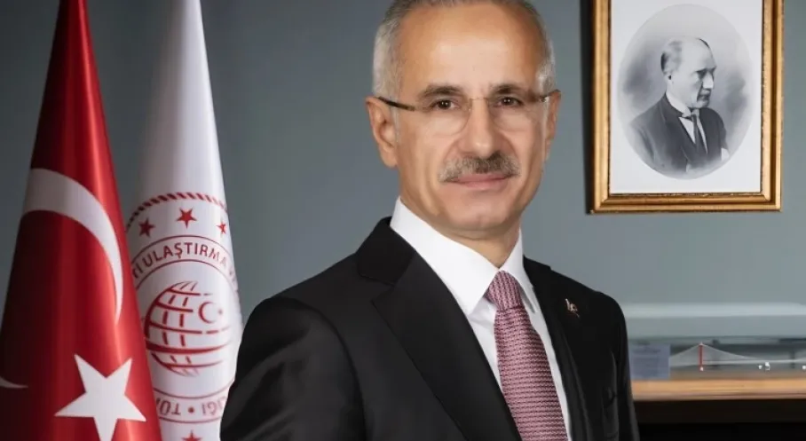 Uraloğlu Duyurdu: 70 Ülke Küresel Ulaştırma Forumu'nda Türkiye'de Buluşuyor!