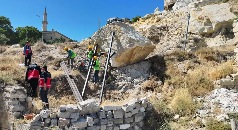 Ürgüp'te Kaya Düştü! Kapadokya Alan Başkanlığı Harekete Geçti