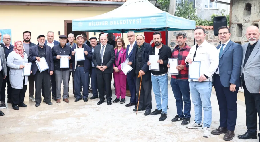 Ürünlü'de Tapu Sevinci: 275 Hak Sahibine İmarlı Tapuları Teslim Edildi!