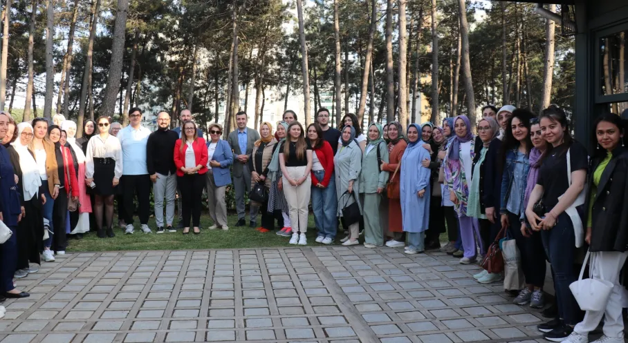 Üsküdar Üniversitesi'nden Bilim Şöleni: Bilim Kafe Buluşmaları Halkla Buluştu!