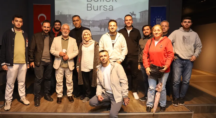Usta Oyuncu Ali Sürmeli, Bursa Bellek Söyleşileri'nde Hayranlarıyla Buluştu!