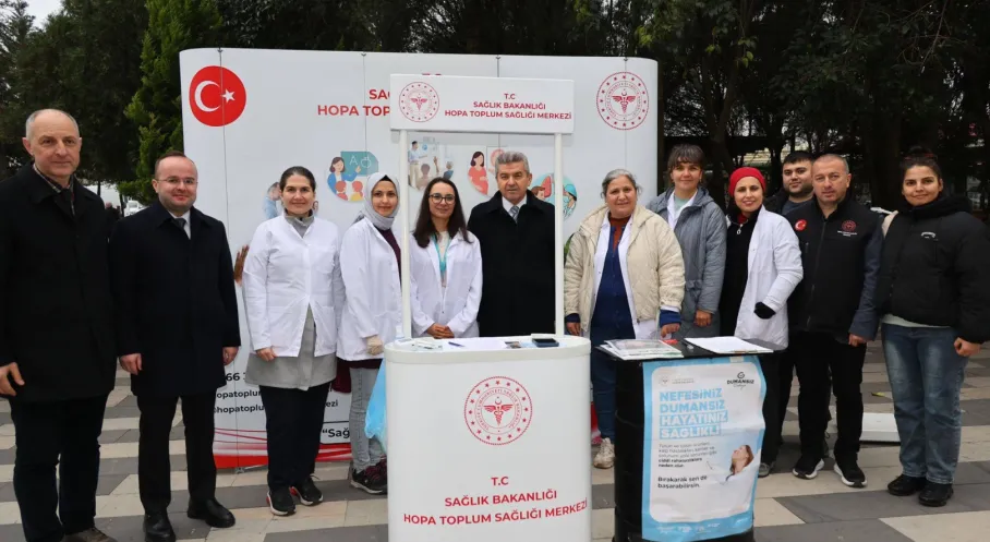 Vali Ergün, Hopa'da Yeşilay Çalışmalarını Yerinde İnceledi: Bağımlılıkla Mücadelede Güçlü Mesaj