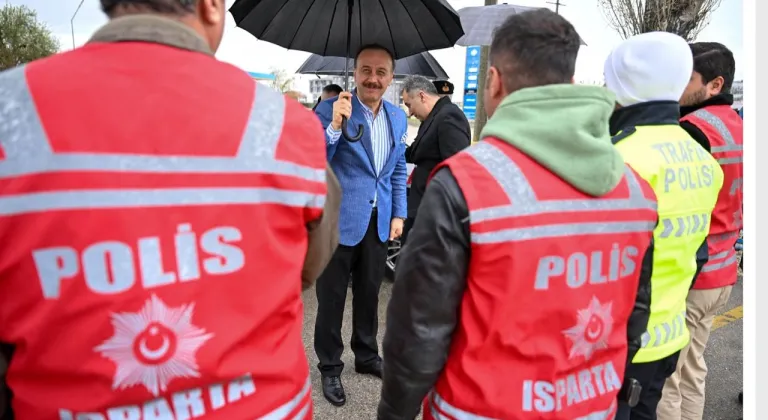 Vali Erin Görev Başındaki Polislerle Bayramlaştı