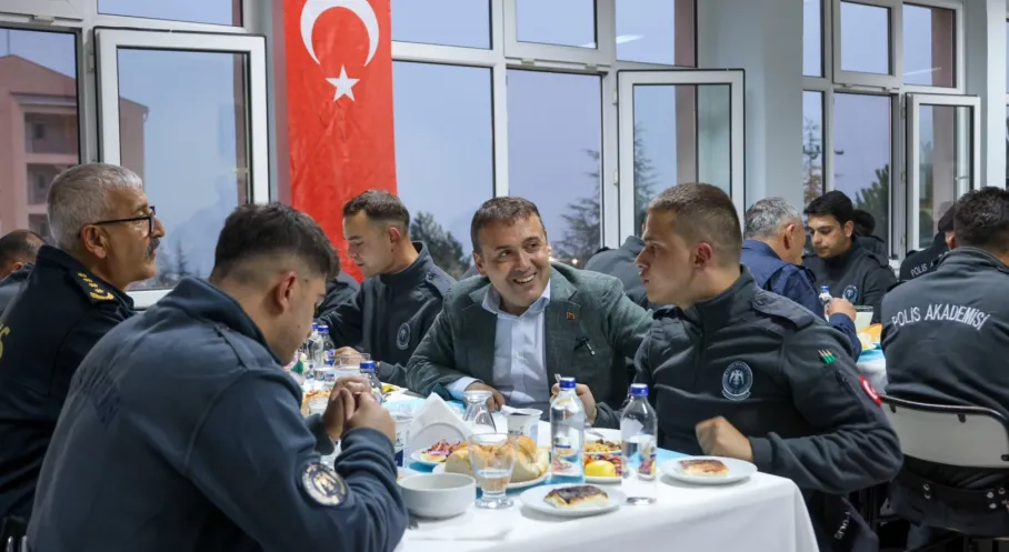 Bilecik Valisi Sözer'den POMEM Öğrencilerine Moral Ziyareti!