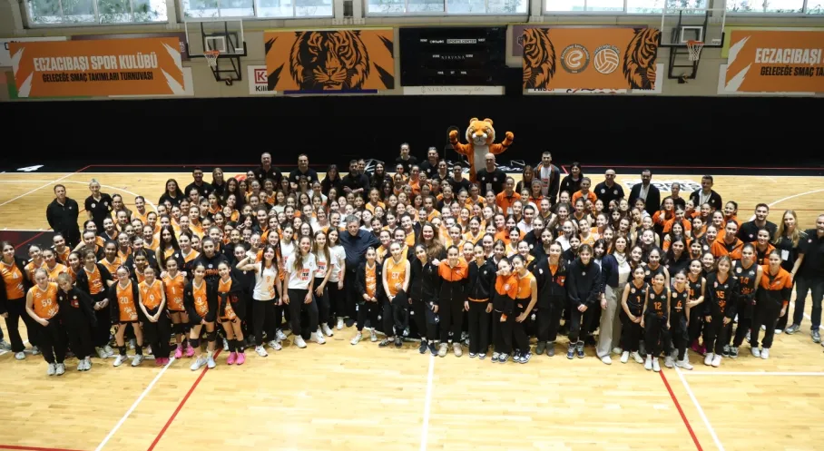 Voleybolun Geleceği Antalya'da Şekillendi: Eczacıbaşı Genç Yetenekleri Bir Araya Getirdi!