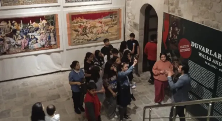 Yaratıcı Yazarlık Öğrencileri Eski Mardin'i Keşfetti