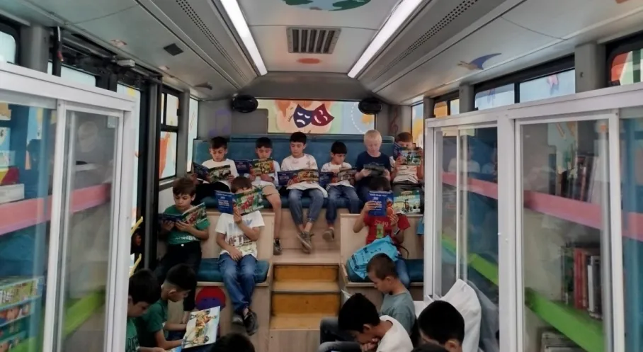 Kahramanmaraş'ta Mobil Kütüphane Yaz Tatilini Şenlendirdi!