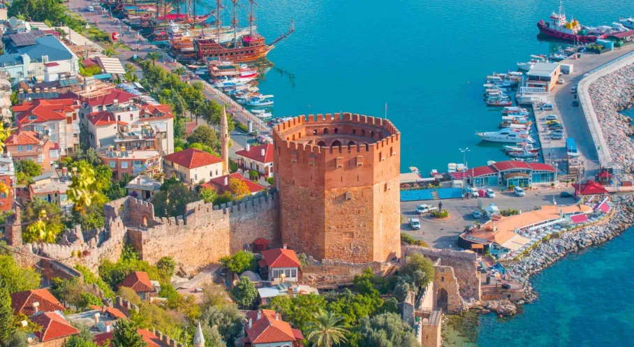 Yazın Vazgeçilmez Rotaları: Akdeniz ve Ege'nin En İyi Plajları