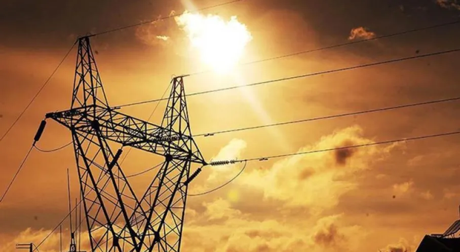 Yenilenebilir Enerji Devrimi: 2024'te Elektrik Üretiminde Rekor Artış!