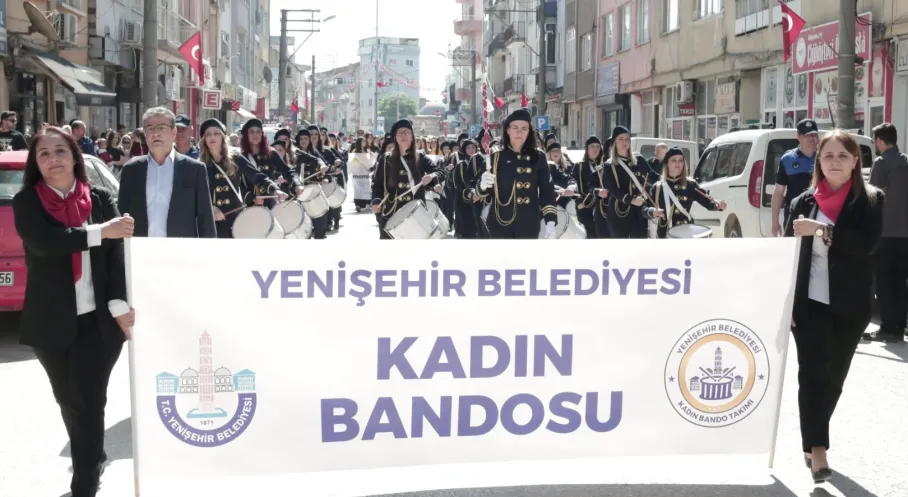 Yenişehir'de Bir İlk: Kadın Bando Takımı 19 Mayıs Coşkusuna Damga Vurdu!