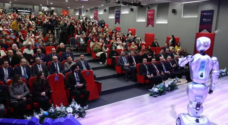 YETEV Eğitim Teknolojileri Zirvesi YETZ'24 Büyük İlgi Gördü