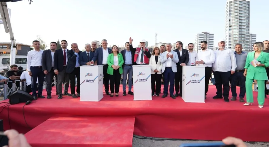Adana'da Trafik Rahatlayacak! Zeydan Karalar'dan Köprülü Kavşak Müjdesi