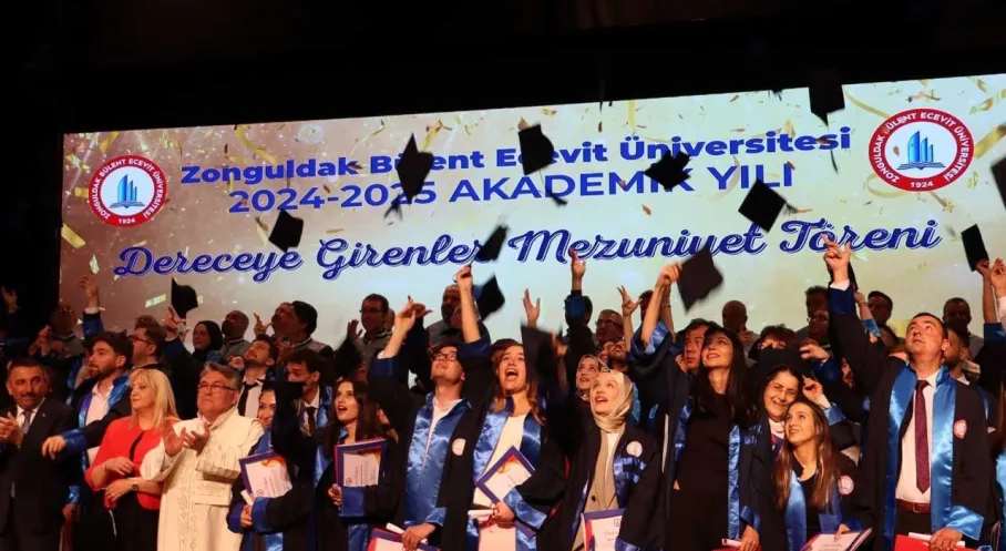 Zonguldak'ta Mezuniyet Coşkusu: GMİS Genel Sekreteri Arslanbuğa Törenin Yıldızı Oldu!